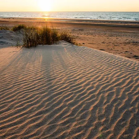 Spacious With View, Cleaning Included Middelkerke